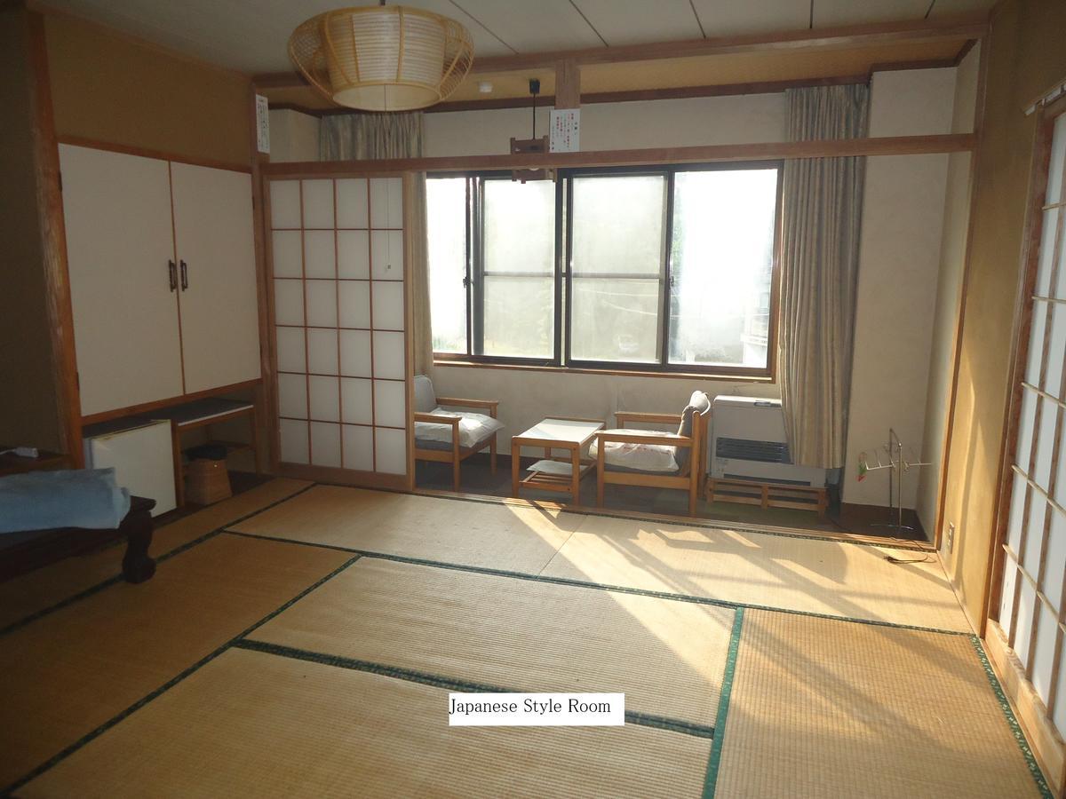Cafe Cerisier栖里時絵 Hotel Myoko Buitenkant foto